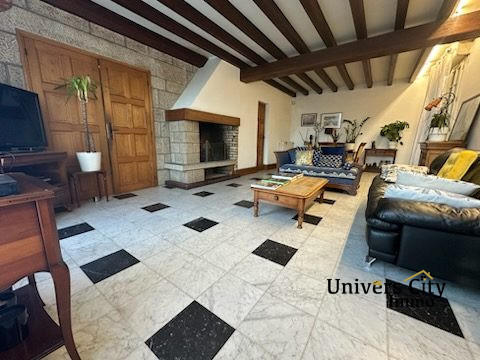 Maison - 172 m² - 7 pièces