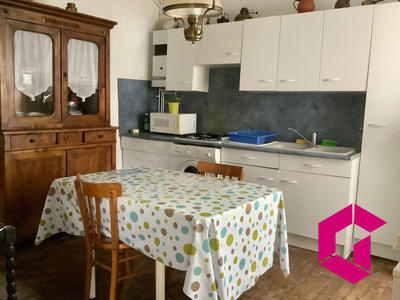 Maison - 123 m² - 6 pièces