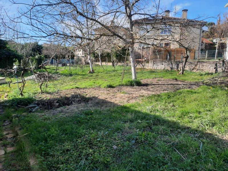 Terrain constructible - 593 m²