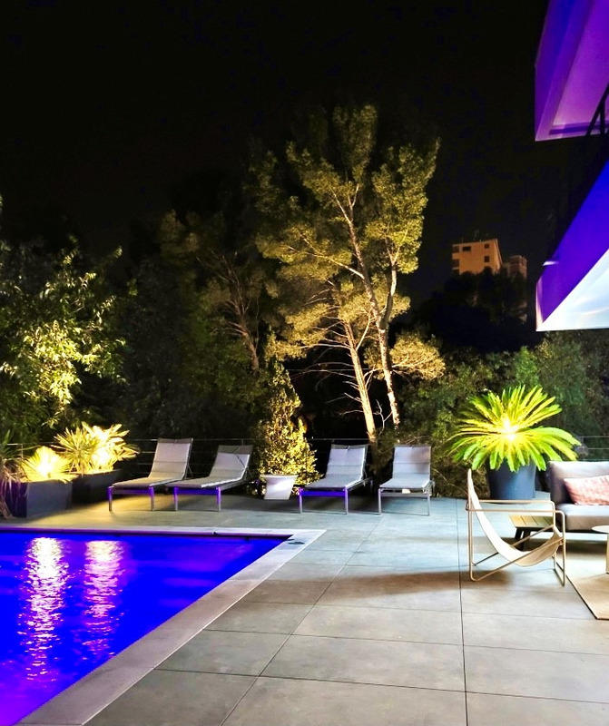 Maison - 336 m² - 9 pièces