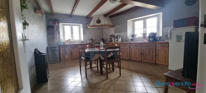 Maison ancienne - 190 m² - 5 pièces