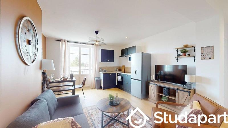 Chambre - 10 m² - 1 pièce