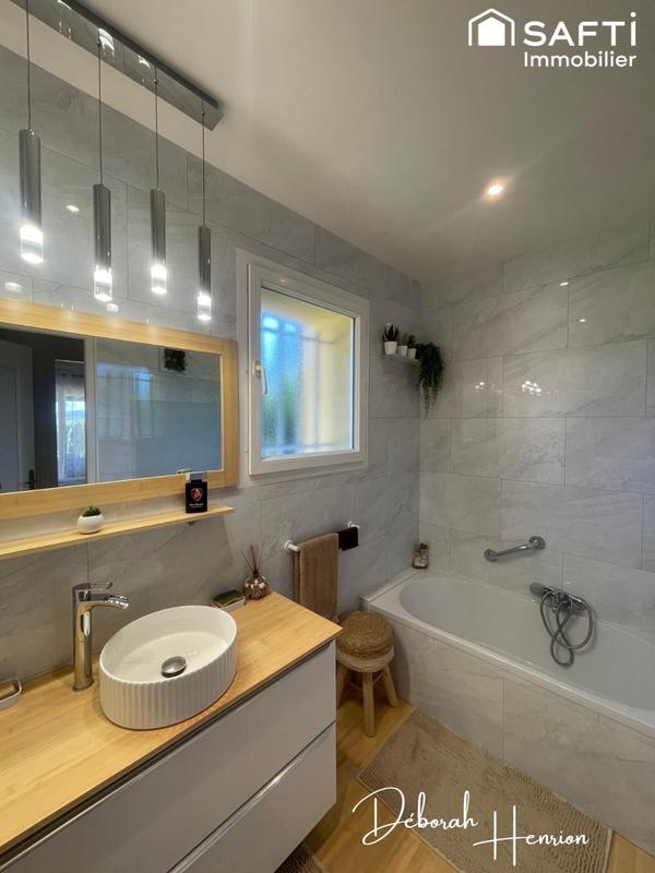 Villa - 192 m² - 5 pièces