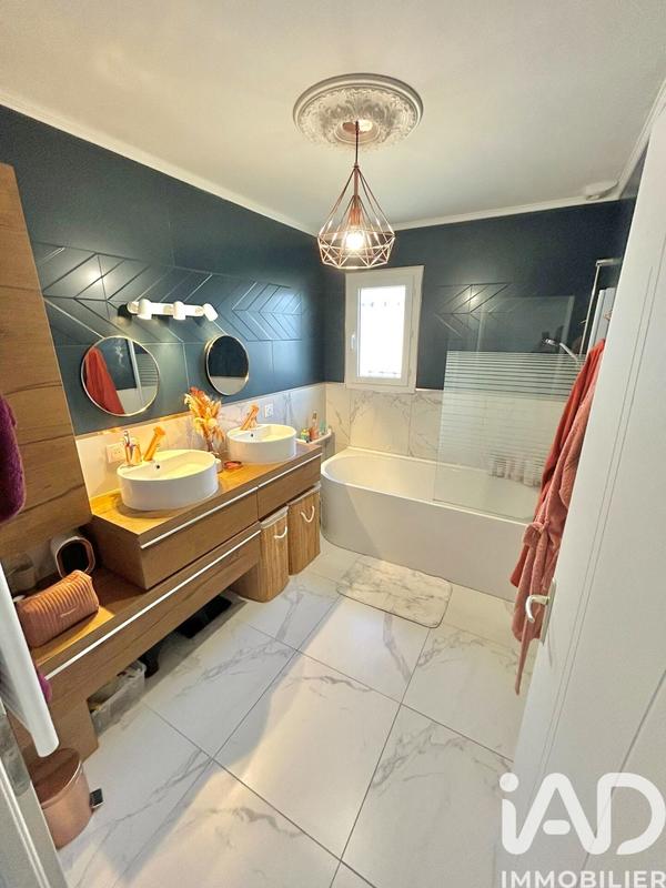 Maison - 114 m² - 6 pièces