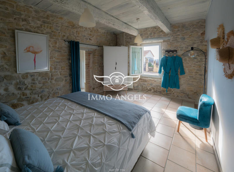 Maison ancienne - 172 m² - 8 pièces