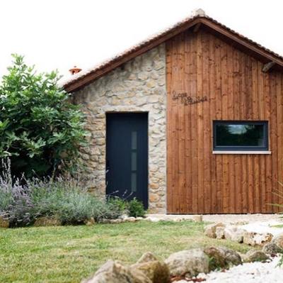 Maison en pierre - 254 m² - 7 pièces