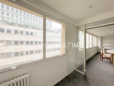 Bureau - 65 m² - 4 pièces