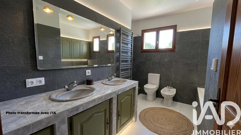 Maison - 194 m² - 8 pièces