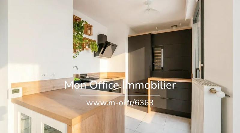 Appartement - 85 m² - 4 pièces