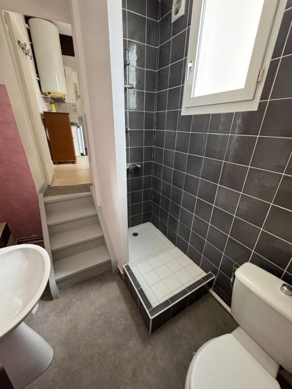 Immeuble - 102 m² - 7 pièces