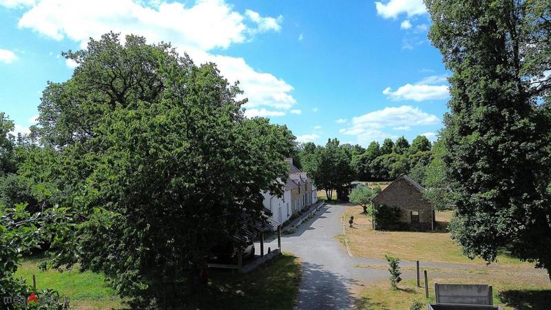 Maison - 340 m² - 17 pièces