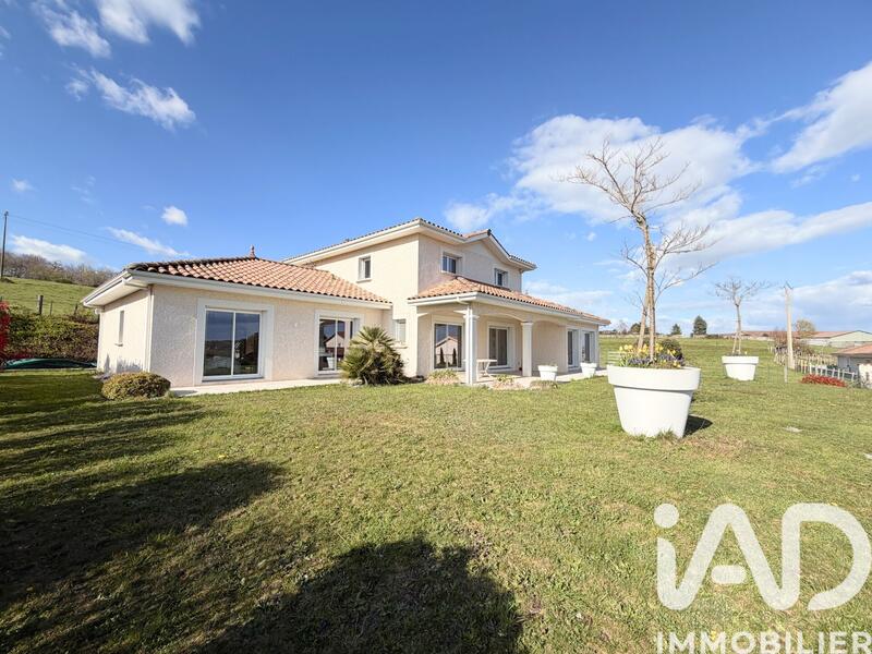 Maison de maîtres - 233 m² - 5 pièces