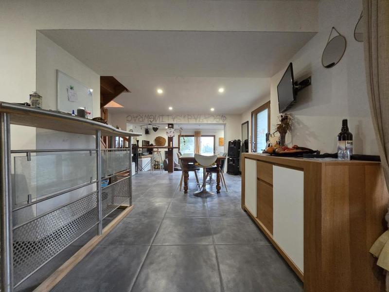 Maison - 91 m² - 4 pièces