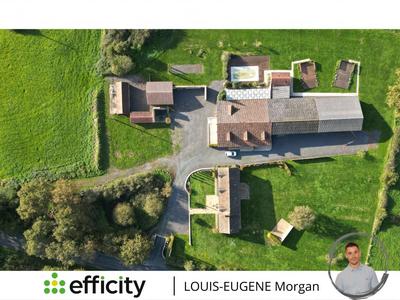 Maison - 560 m² - 34 pièces