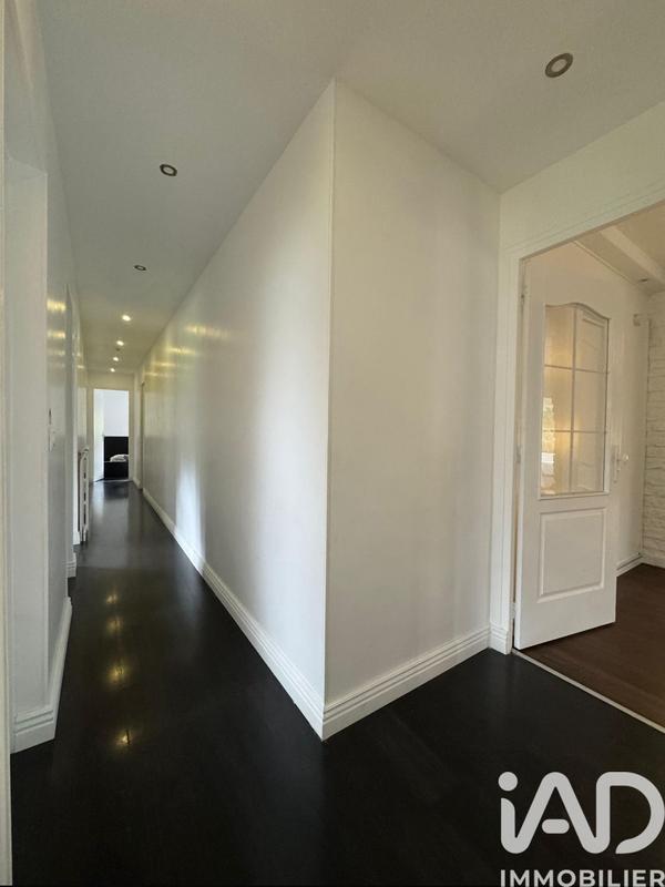 Maison - 320 m² - 8 pièces