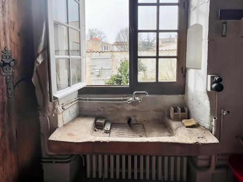 Maison - 290 m² - 8 pièces