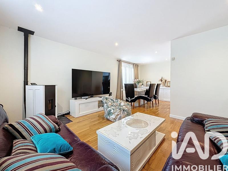 Maison - 90 m² - 5 pièces