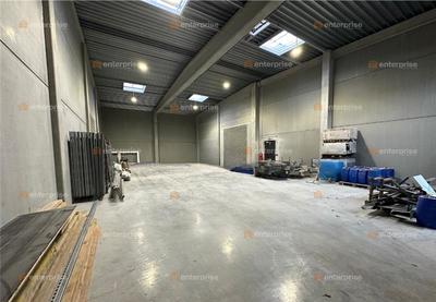 Local d'activité / Entrepôt - 292 m²