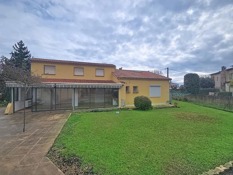 Maison - 140 m² - 7 pièces