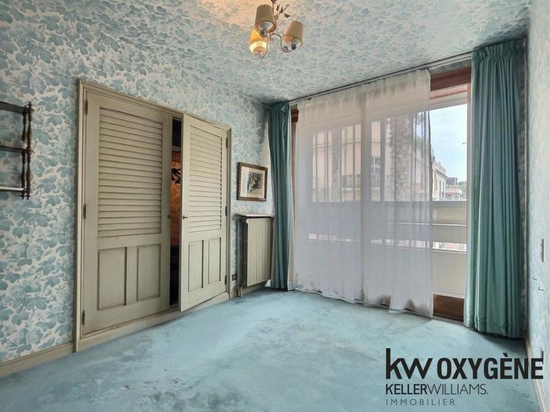 Appartement - 205 m² - 7 pièces