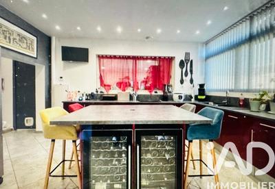 Maison de maîtres - 279 m² - 8 pièces