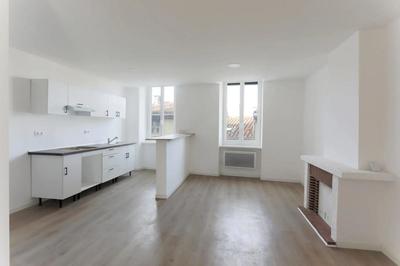 Appartement - 600 m² - 25 pièces
