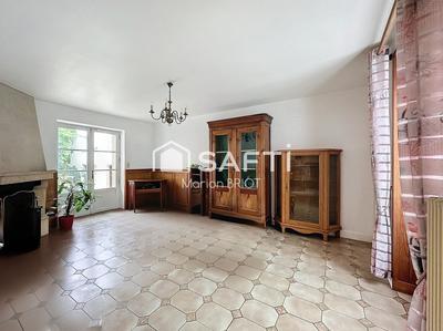 Maison - 224 m² - 9 pièces