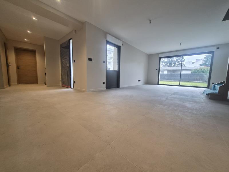 Appartement - 102 m² - 4 pièces