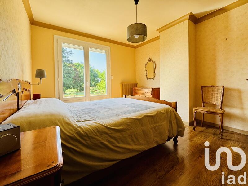 Maison - 132 m² - 8 pièces