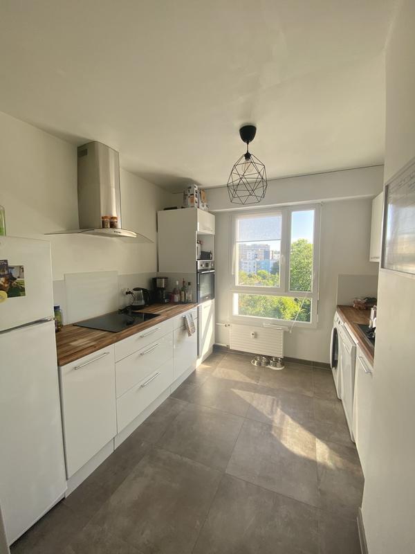 Appartement - 97 m² - 6 pièces