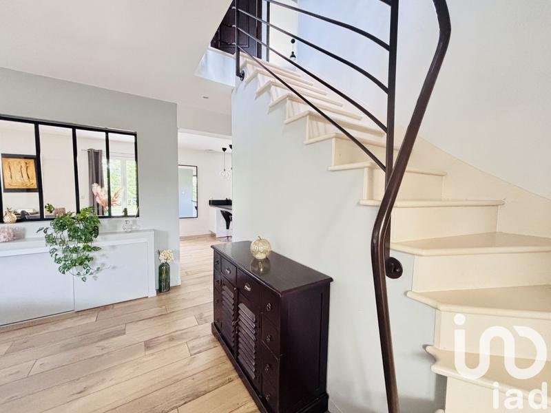 Maison - 197 m² - 7 pièces