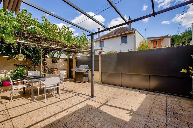 Maison - 175 m² - 8 pièces