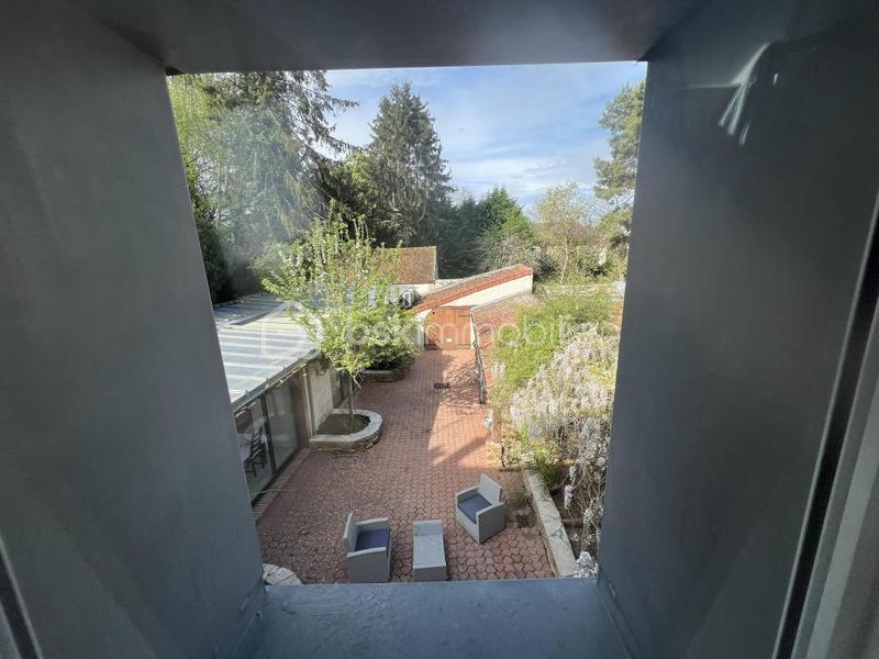 Maison - 266 m² - 6 pièces