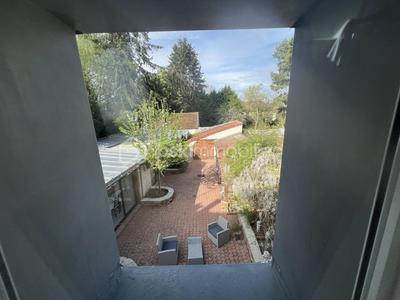 Maison - 266 m² - 6 pièces