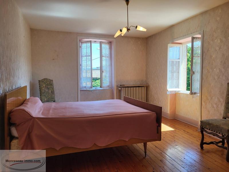 Propriété - 315 m² - 14 pièces