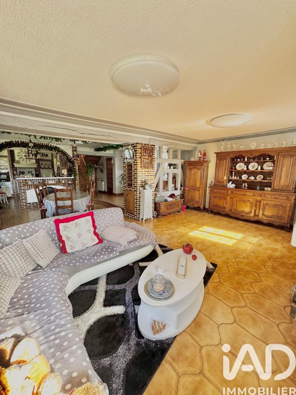 Maison - 210 m² - 6 pièces