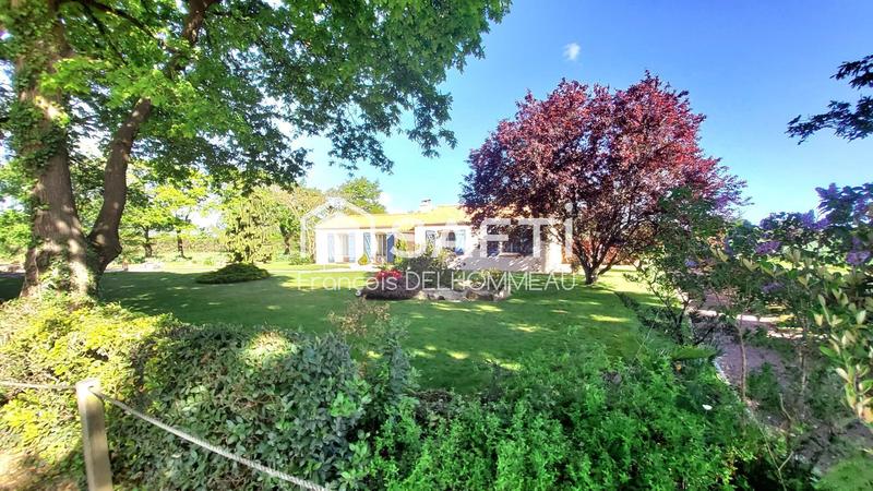 Maison - 180 m² - 7 pièces