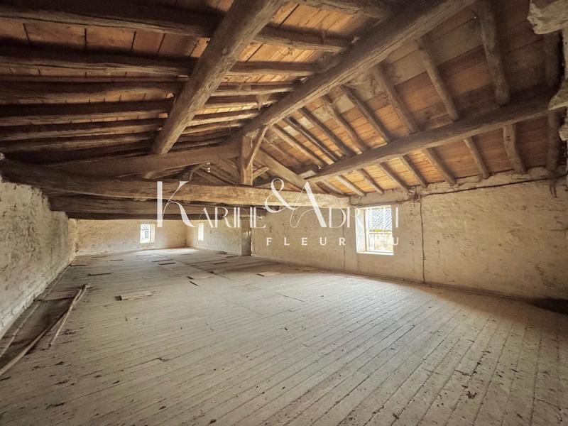 Maison - 284 m² - 4 pièces