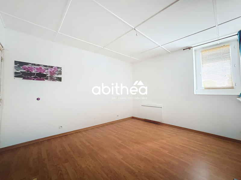 Maison - 99 m² - 4 pièces