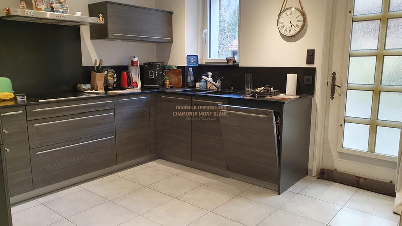 Maison - 174 m² - 7 pièces