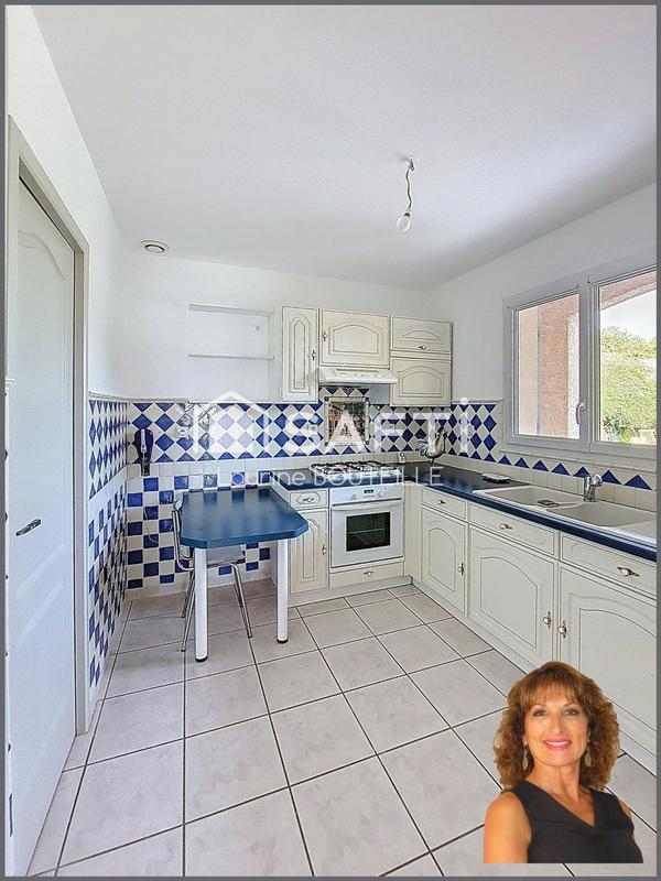 Maison - 202 m² - 8 pièces