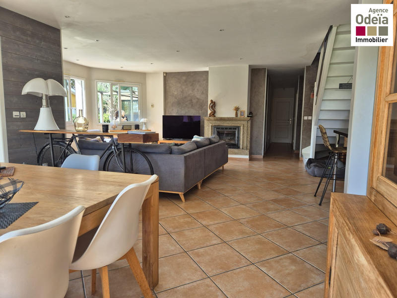 Maison - 140 m² - 6 pièces