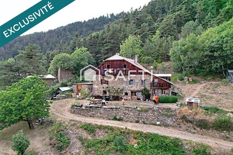 Maison - 264 m² - 12 pièces