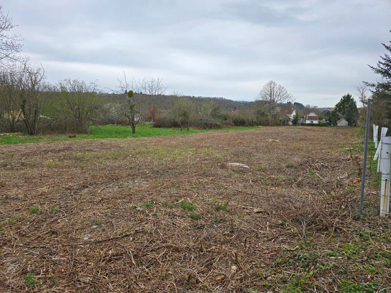 Terrain constructible - 2 019 m²