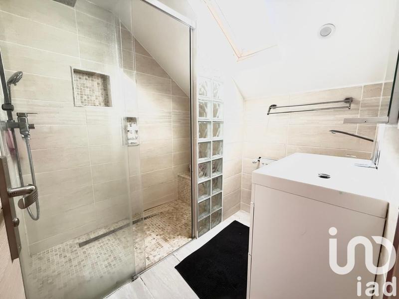 Maison - 113 m² - 7 pièces