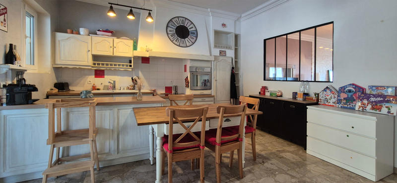 Maison - 401 m² - 10 pièces