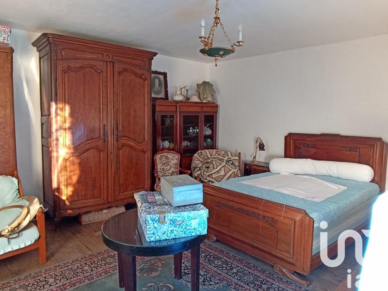 Maison - 330 m² - 8 pièces