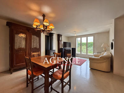 Maison - 80 m² - 5 pièces