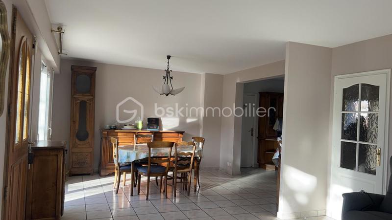 Maison traditionnelle - 79 m² - 5 pièces