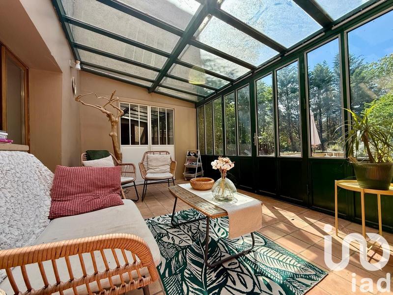 Maison - 220 m² - 9 pièces